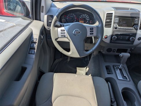 Used 2016 Nissan Frontier SV image 17
