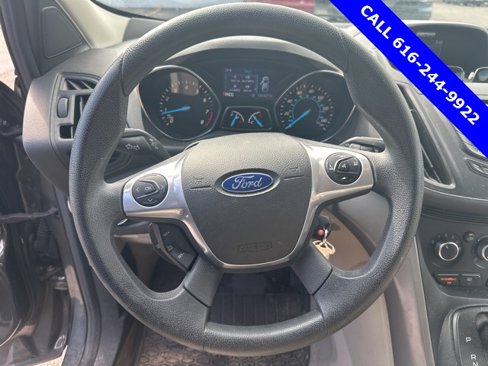 Used 2015 Ford Escape SE image 6