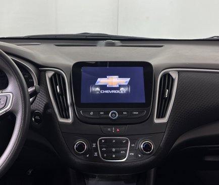 Used 2023 Chevrolet Malibu LT image 12