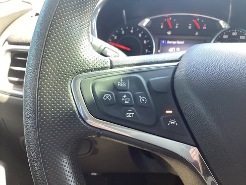 Used 2020 Chevrolet Equinox LT image 18
