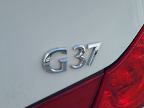 Used 2015 INFINITI Q60 Journey w/ Premium Package image 31