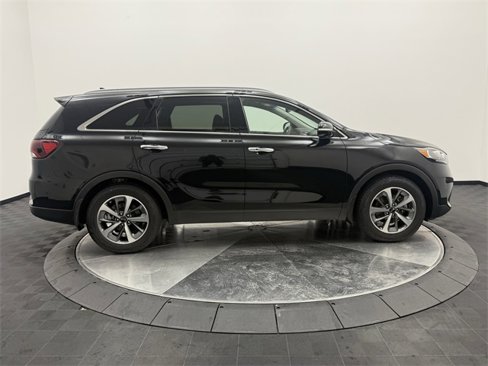 Used 2019 Kia Sorento EX image 9