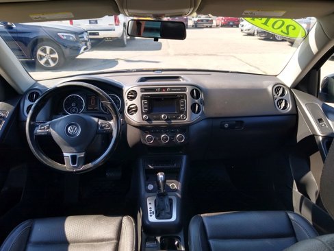 Used 2014 Volkswagen Tiguan SEL image 17