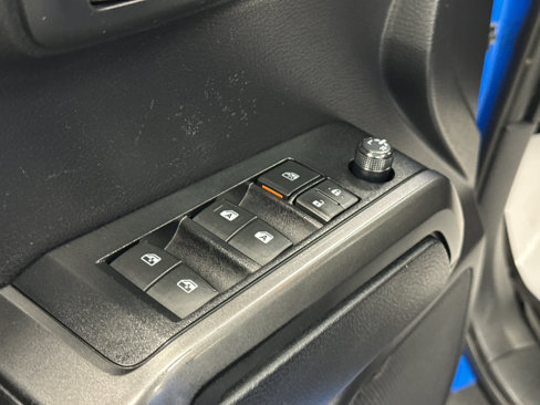 Used 2020 Toyota Tacoma TRD Off-Road image 18