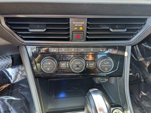 Certified 2020 Volkswagen Jetta SEL Premium image 26