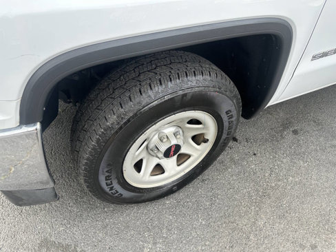 Used 2017 GMC Sierra 1500 2WD Regular Cab image 18