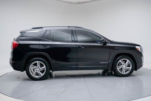 Used 2018 GMC Terrain SLE w/ Driver Convenience Package image 8