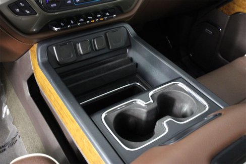 Used 2018 Chevrolet Silverado 1500 High Country image 18
