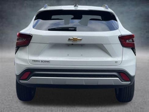 New 2026 Chevrolet Trax LT w/ Driver Confidence Package image 21