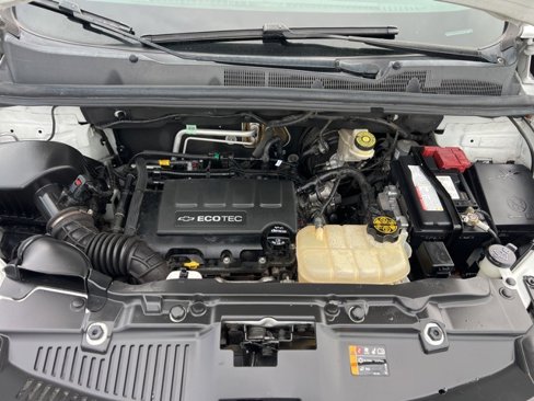 Used 2019 Chevrolet Trax LT w/ LT Convenience Package image 25