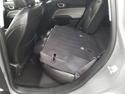 Certified 2022 Jeep Compass Limited image 14