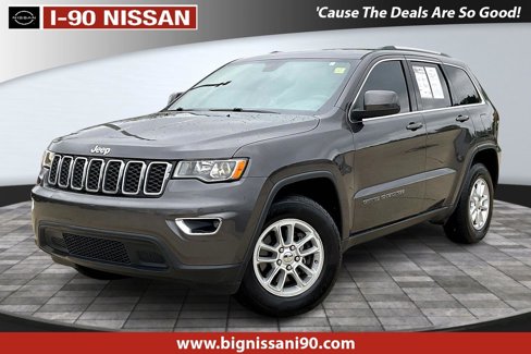 Used 2020 Jeep Grand Cherokee Laredo image 1