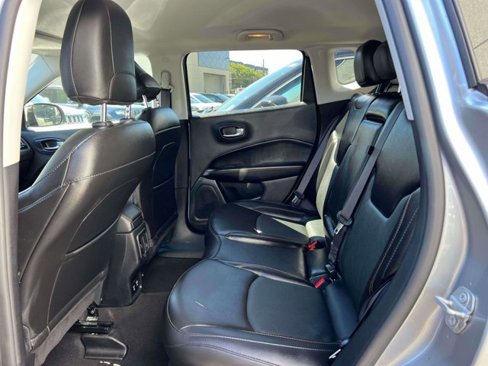 Certified 2021 Jeep Compass Limited image 10