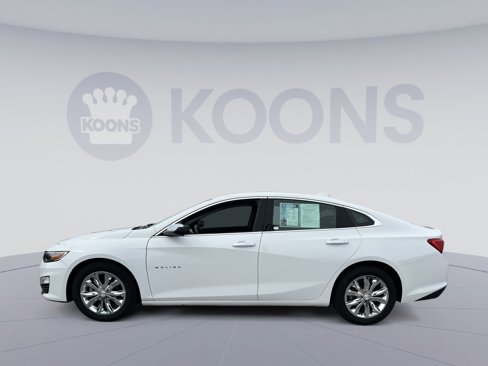 Used 2024 Chevrolet Malibu LT image 2