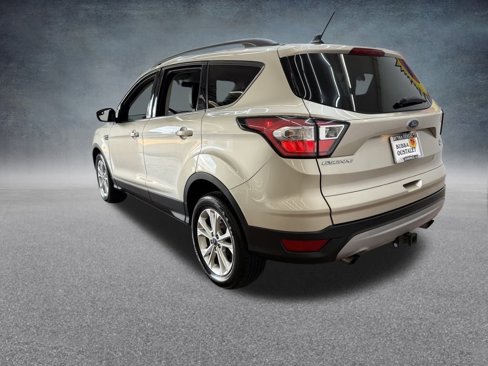 Used 2018 Ford Escape SEL image 3