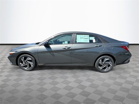 New 2025 Hyundai Elantra SEL image 4