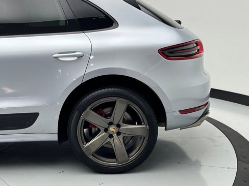 Used 2017 Porsche Macan Turbo image 59
