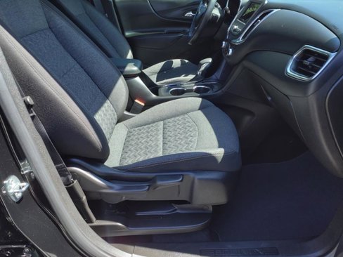 Used 2022 Chevrolet Equinox LT image 8
