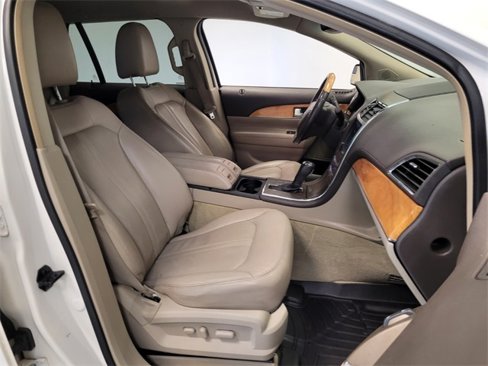 Used 2012 Lincoln MKX FWD w/ Wood Pkg image 14