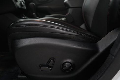 Used 2019 Jeep Cherokee Trailhawk w/ Cold Weather Group image 20