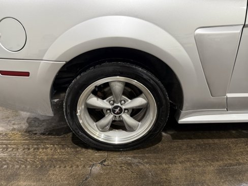 Used 2001 Ford Mustang GT image 25