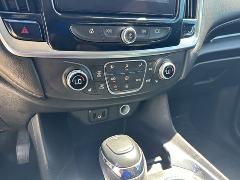 Used 2019 Chevrolet Traverse LT w/ LT Premium Package image 15