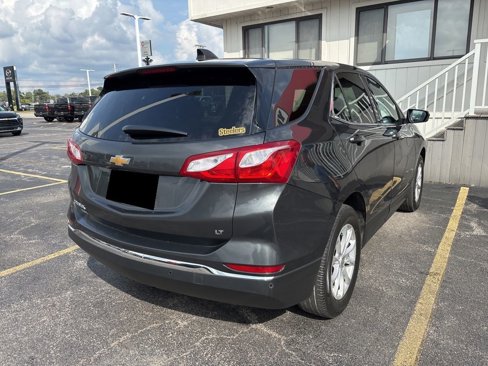 Used 2020 Chevrolet Equinox LT w/ Driver Convenience Package image 4