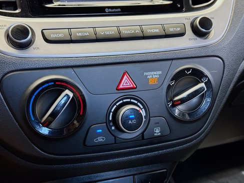 Used 2019 Hyundai Accent SE image 11