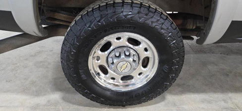 Used 2006 Chevrolet Silverado 2500 LT w/ Onstar Plus Package image 6