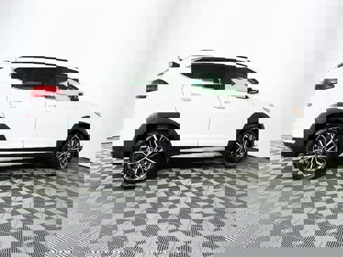 Used 2021 Hyundai Tucson Ultimate w/ Cargo Package image 11