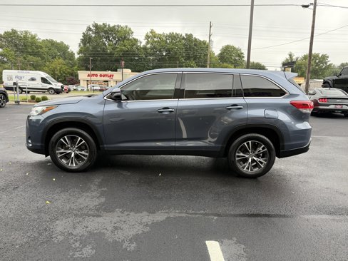 Used 2019 Toyota Highlander LE image 4