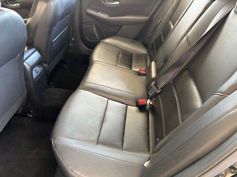 Used 2024 Nissan Sentra SR w/ SR Premium Package image 17