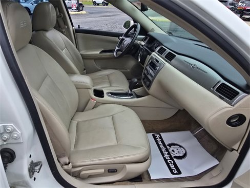 Used 2009 Chevrolet Impala SS w/ Convenience Package image 14
