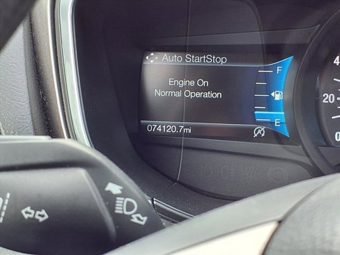 Used 2020 Ford Fusion SE image 16