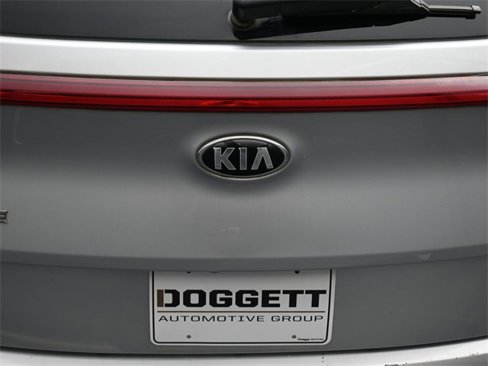 Used 2020 Kia Sportage LX image 10