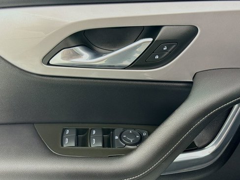 Used 2023 Chevrolet Blazer LT image 18