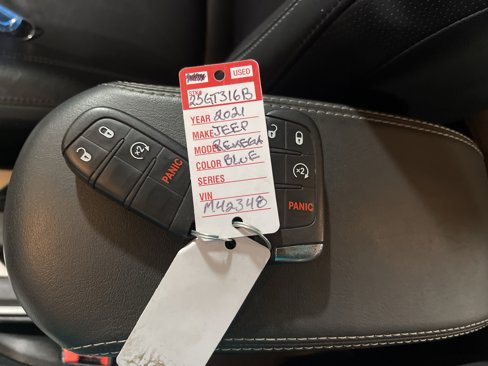 Used 2021 Jeep Renegade Limited image 24