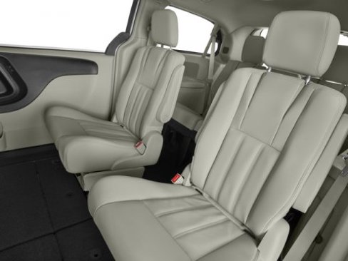 Used 2016 Chrysler Town & Country Touring w/ Driver Convenience Group image 17