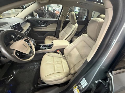 Certified 2022 Lincoln Corsair AWD w/ Premium Package image 39