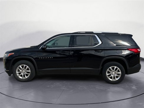 Used 2018 Chevrolet Traverse LT image 2