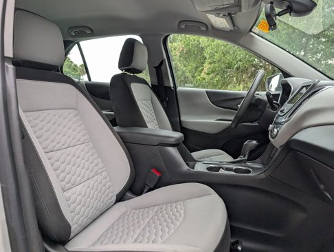 Used 2020 Chevrolet Equinox LS image 17