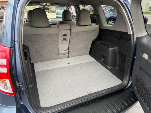Used 2011 Toyota RAV4 4WD w/ Base L4 Extra Value Pkg image 59