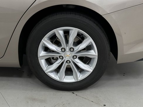 Used 2023 Chevrolet Malibu LT image 32