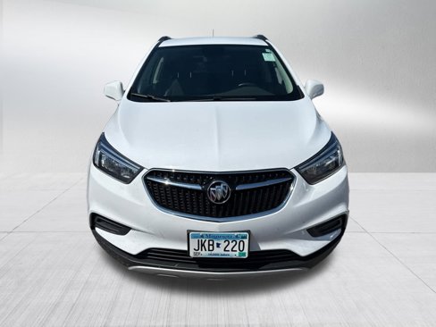 Used 2022 Buick Encore Preferred w/ Safety Package image 2