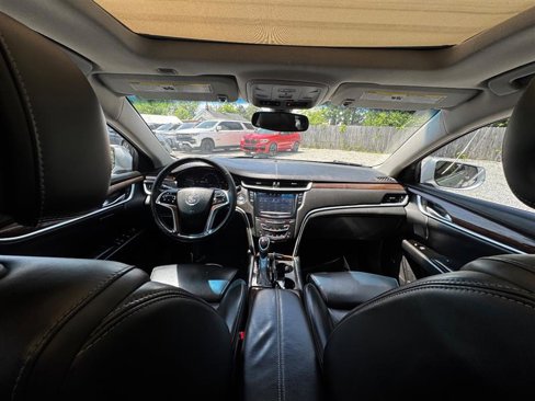 Used 2013 Cadillac XTS Luxury image 31