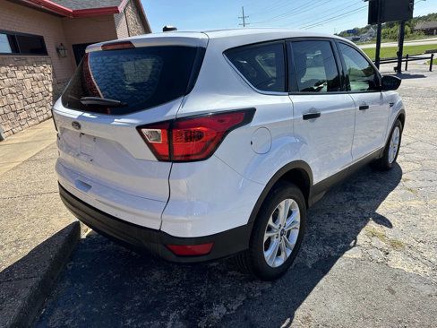 Used 2019 Ford Escape S image 8