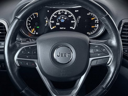 Used 2020 Jeep Grand Cherokee Altitude image 10
