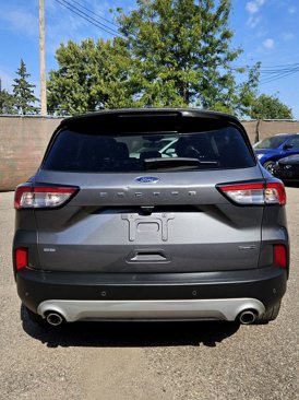 Used 2022 Ford Escape SE image 6
