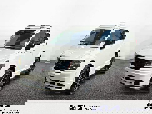 Used 2018 Dodge Journey SE w/ Blacktop Package image 1