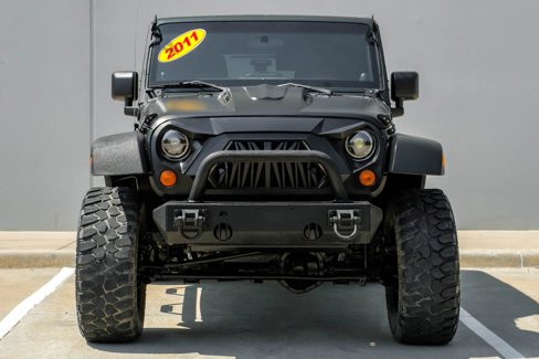Used 2011 Jeep Wrangler Unlimited Rubicon w/ Dual Top Group image 11